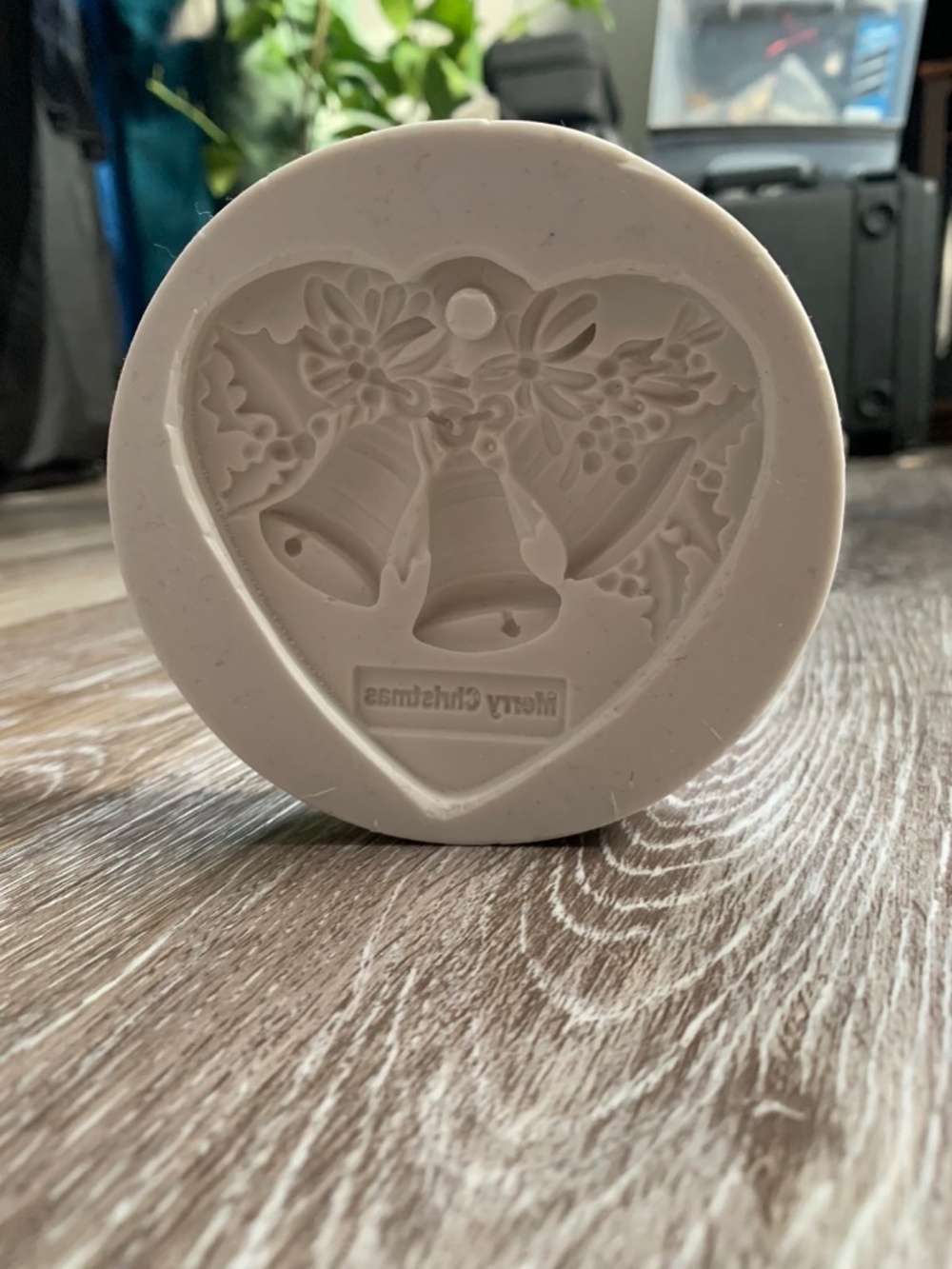 Lyson “Merry Christmas” tree ornament mold